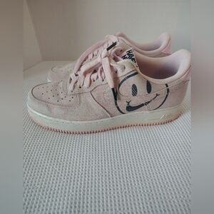 Nike Pink Smiley Face Sneakers Size 8